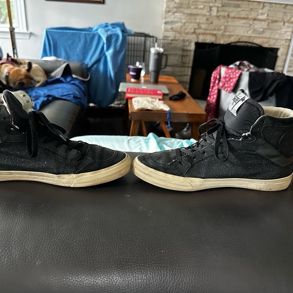 Golden Goose - Picture 2 of 13